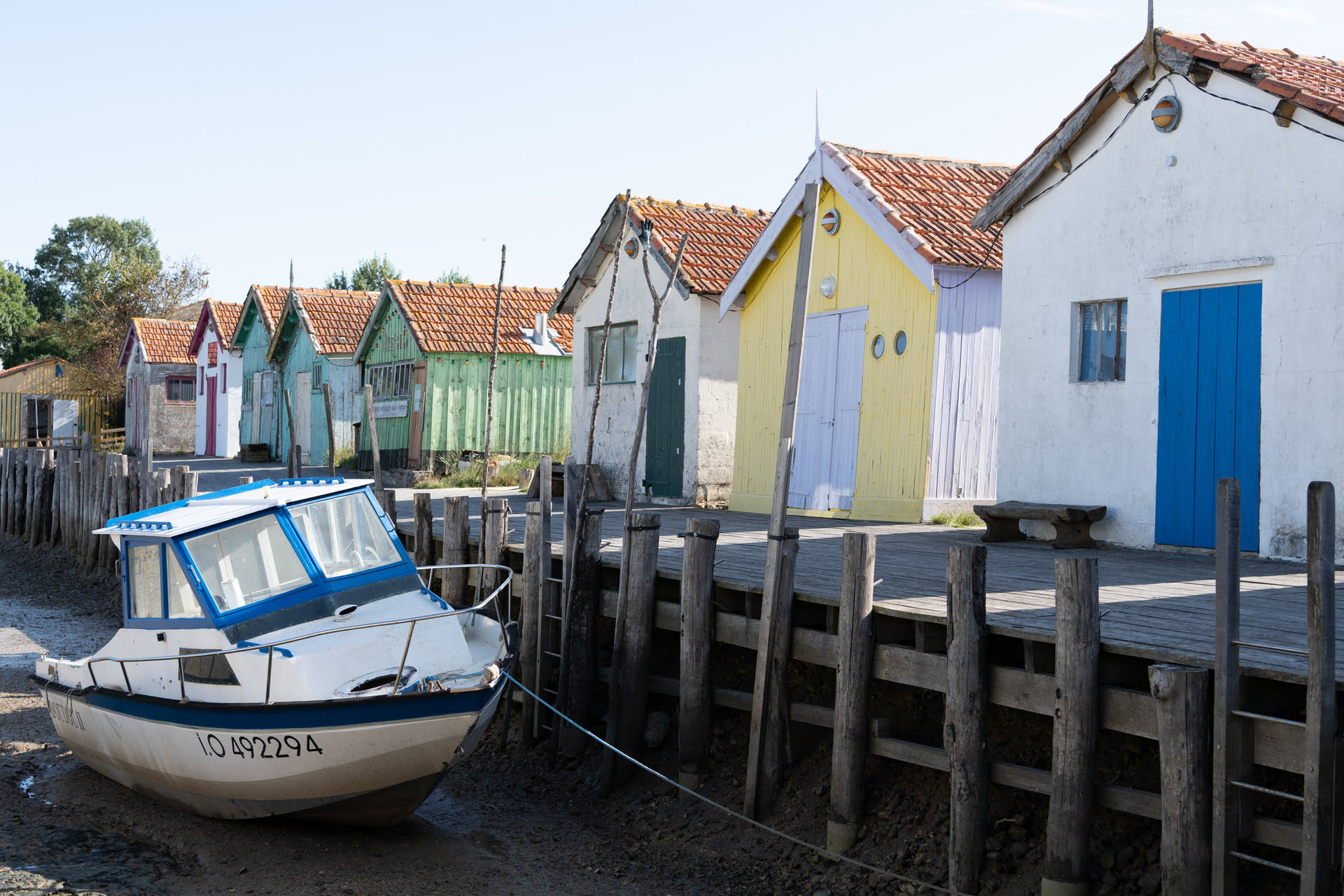 petit port coloré de l'île d'oléron